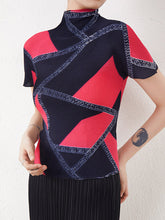 Contrast Color Pleated Printed Short Sleeves Mock Neck T-Shirts Tops