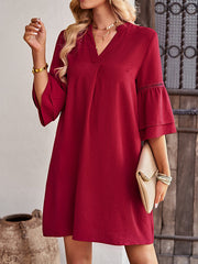 Falbala Solid Color Loose Short Sleeves V-Neck Mini Dresses