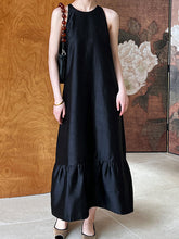 Pleated Solid Color Split-Joint Loose Sleeveless Round-Neck Maxi Dresses