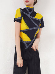 Contrast Color Pleated Printed Short Sleeves Mock Neck T-Shirts Tops