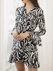 Contrast Color Pleated Printed Split-Joint Flared Sleeves Loose V-Neck Mini Dresses