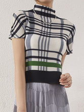 Contrast Color Pleated Short Sleeves Mock Neck T-Shirts Tops