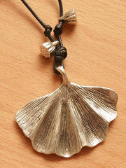 Artistic Retro Vintage Alloy Leaf Necklace