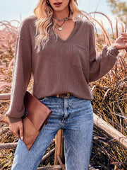Pockets Solid Color Long Sleeves Loose V-Neck T-Shirts Tops
