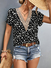 Printed Petal Sleeves Short Sleeves V-Neck T-Shirts Tops