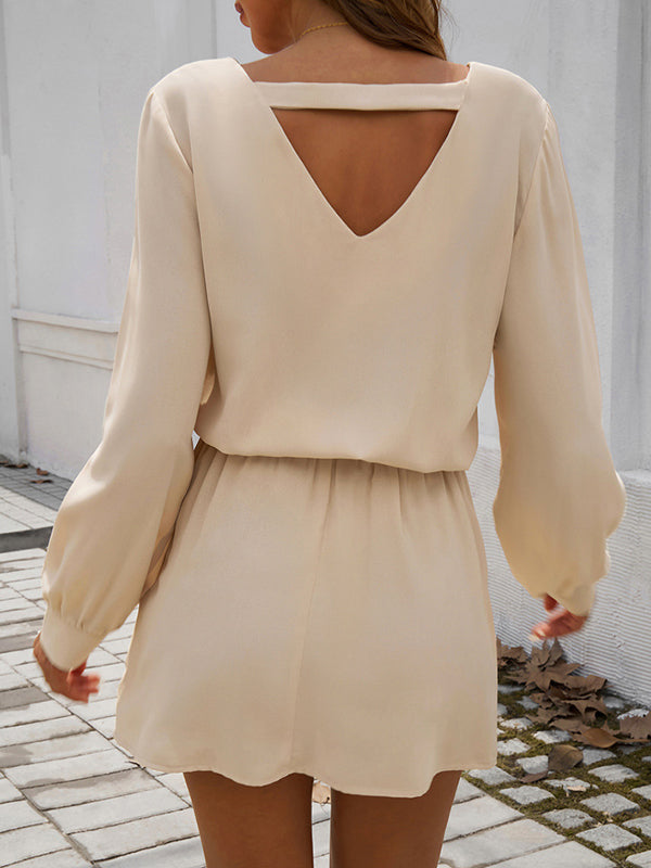 Elasticity Pleated Solid Color A-Line High Waisted V-Neck Mini Dresses