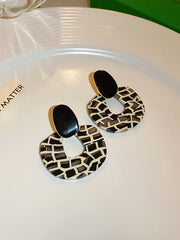 Contrast Color Geometric Drop Earrings