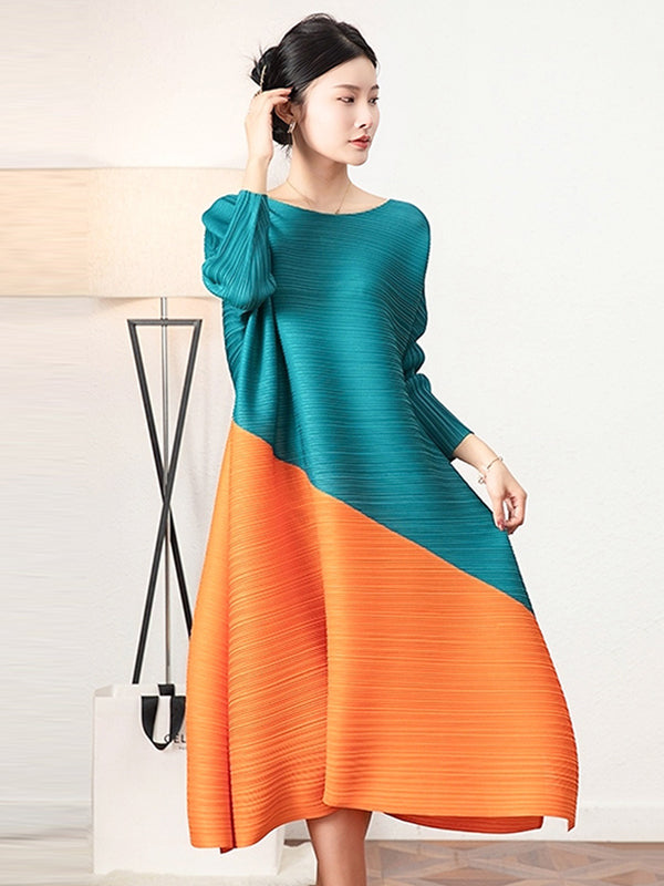Original Contrast Color Split-Joint Round-Neck Pleated Midi Dress