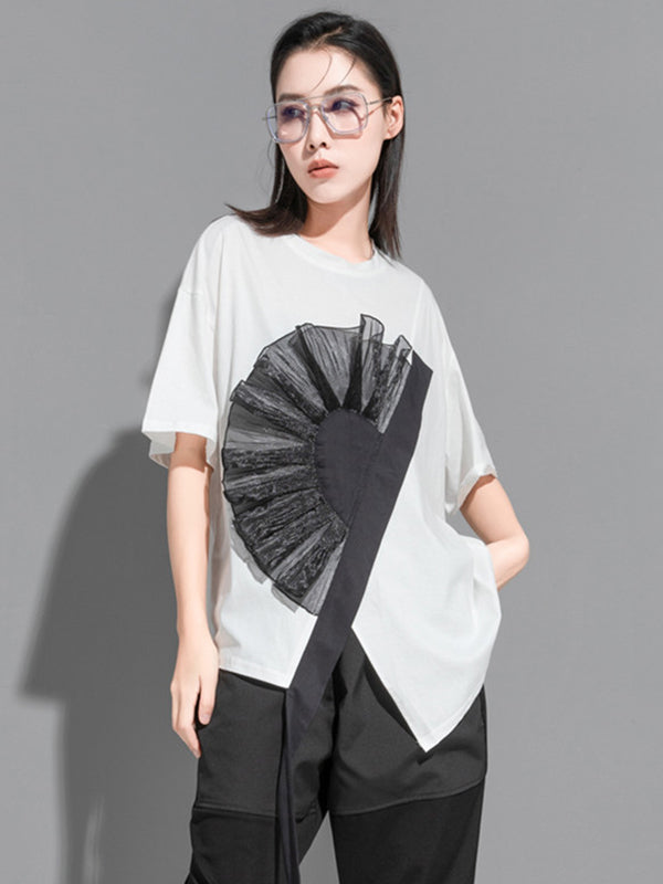 Stylish Black White Irregular Applique T-Shirt