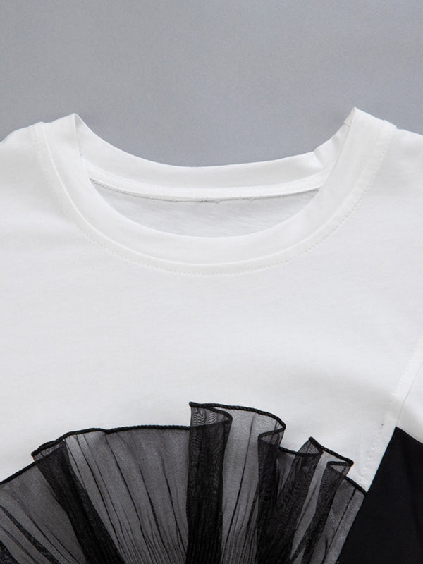 Stylish Black White Irregular Applique T-Shirt