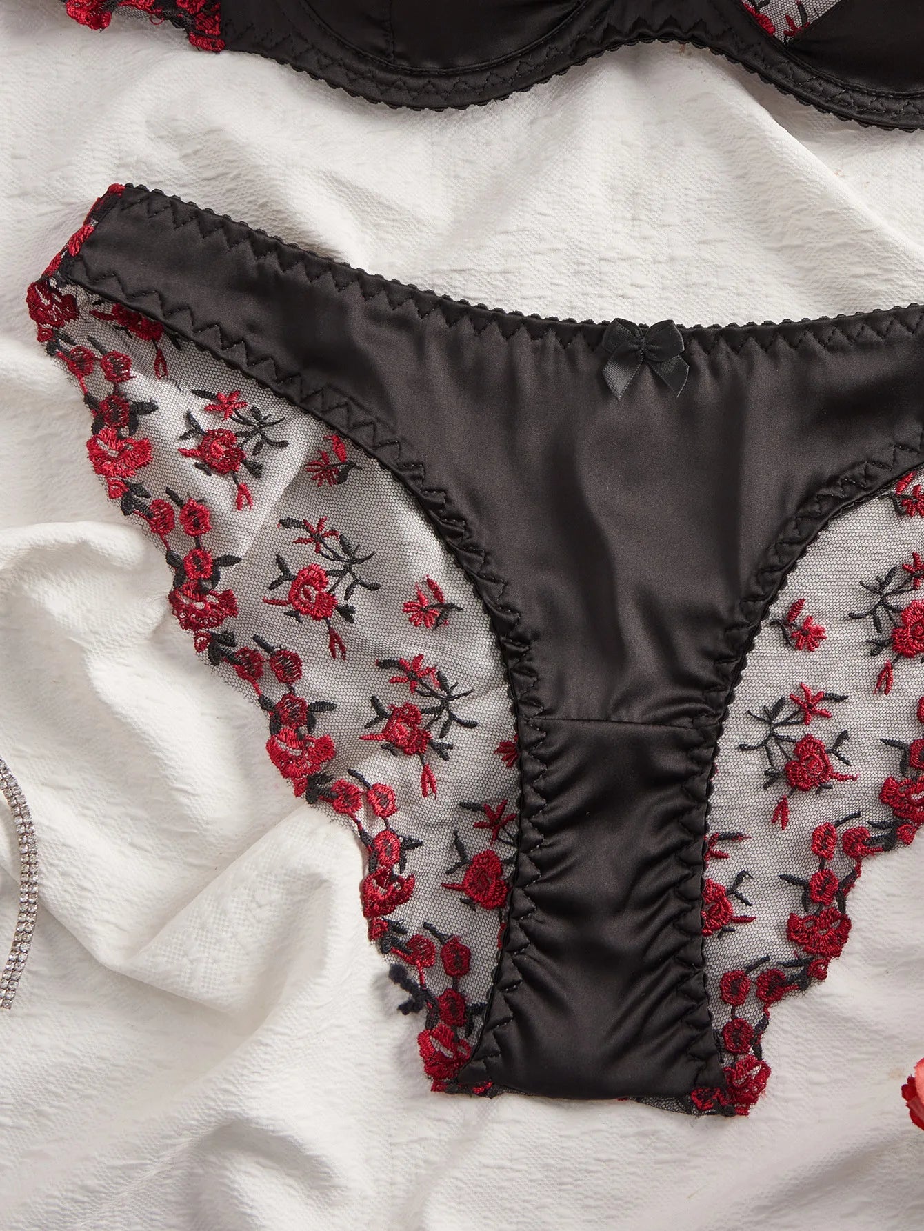 2 Pieces Erotic Western Style Rose Embroidery Mesh Sensual Push Up Bra See Through Briefs Charming Lingerie Set