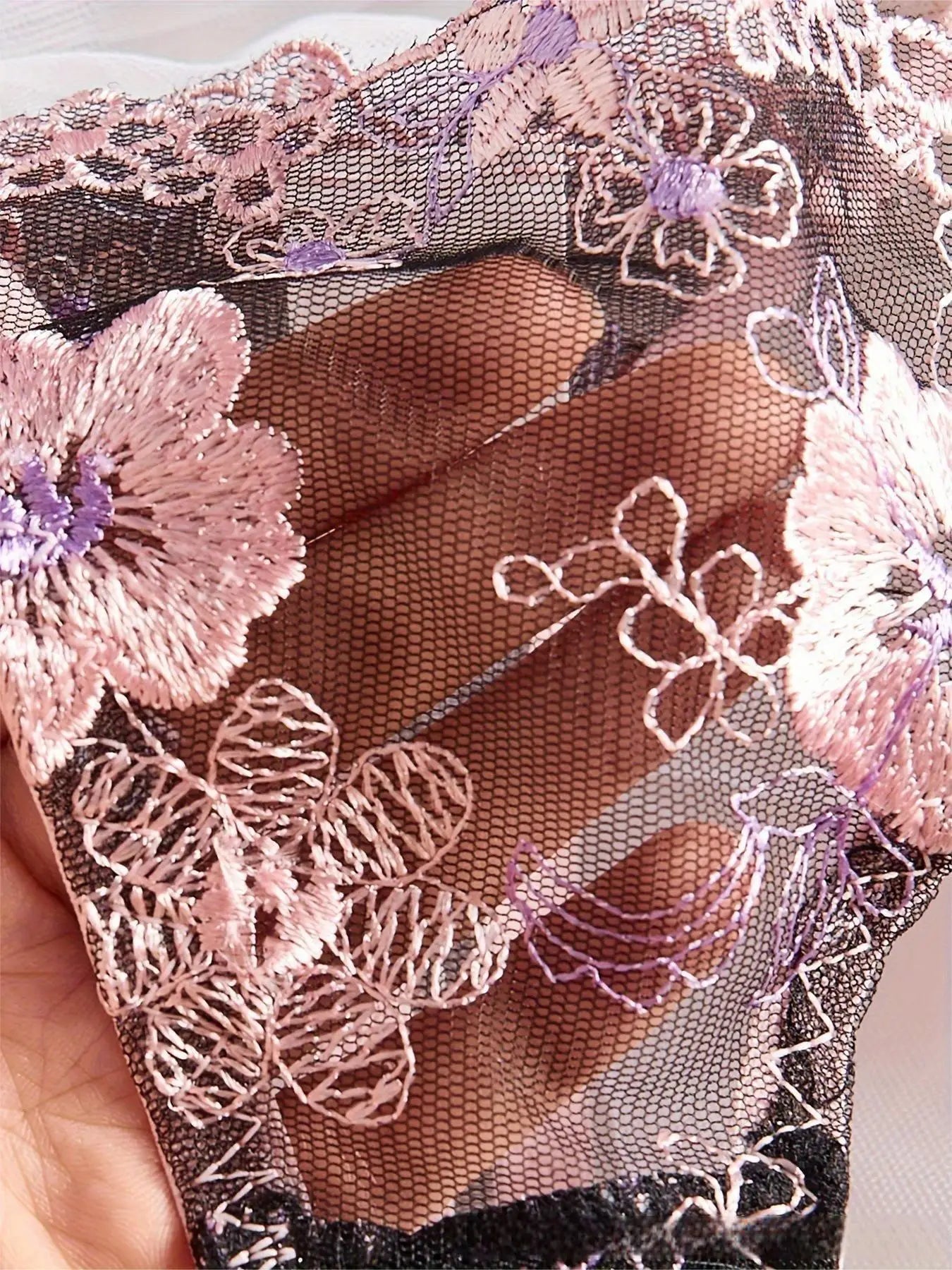 2 Pieces French Floral Embroidery Hollow Out Bra