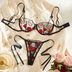2026 Western Mesh Lips Embroidery Lace Up Bra Thongs Pure Erotic Seductive Underwears Lingerie Set