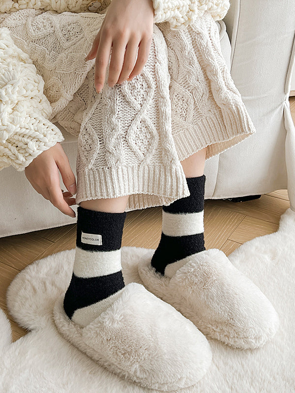 Contrast Color Striped Socks