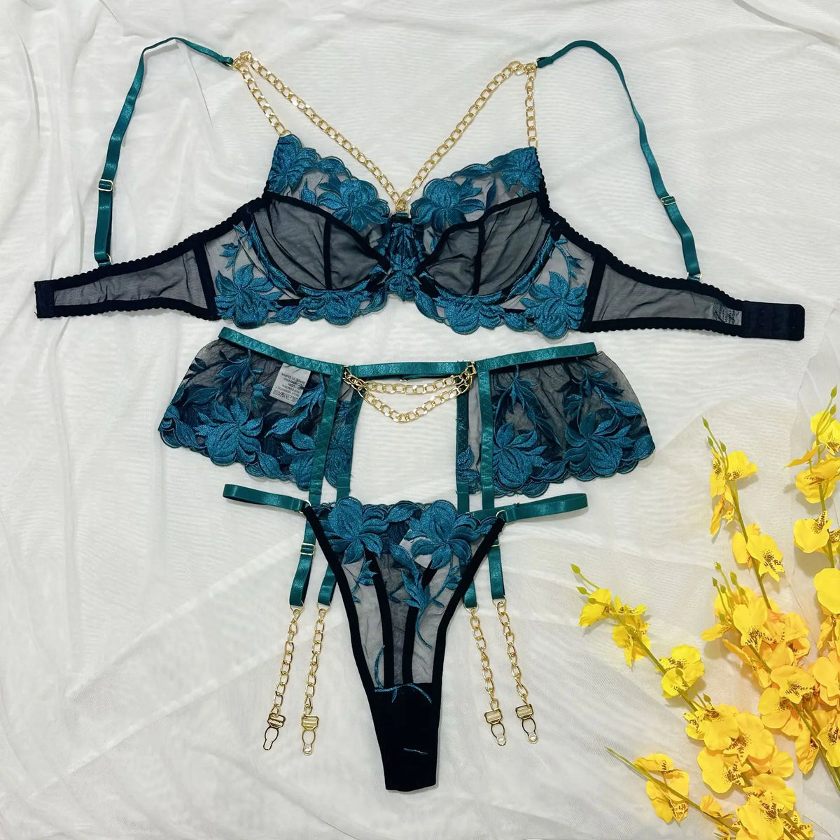 3 Pieces See Through Mesh Embroidery Chain Bra