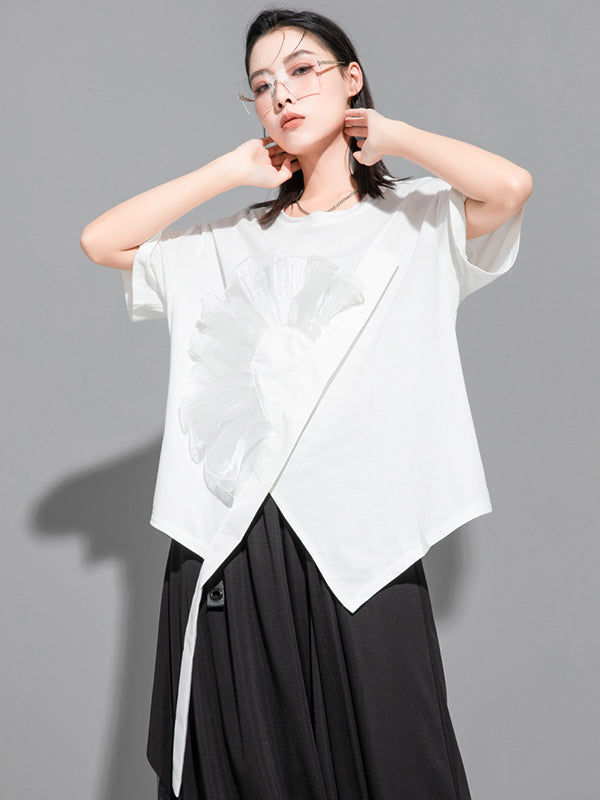 Stylish Black White Irregular Applique T-Shirt