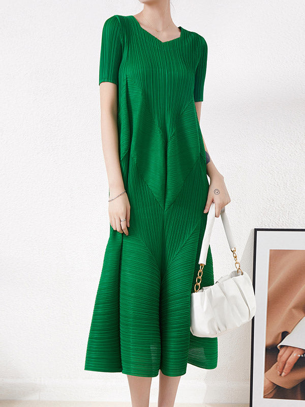 Pleated Solid Color High Waisted Loose Round-Neck Midi Dresses