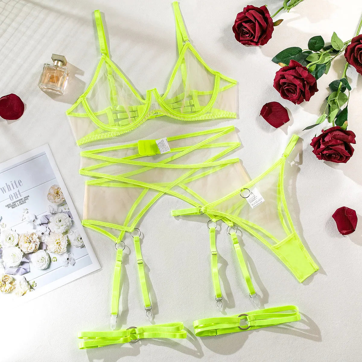 4 Piece Set See Through Contrast Color Binding Underwire Bra Thong