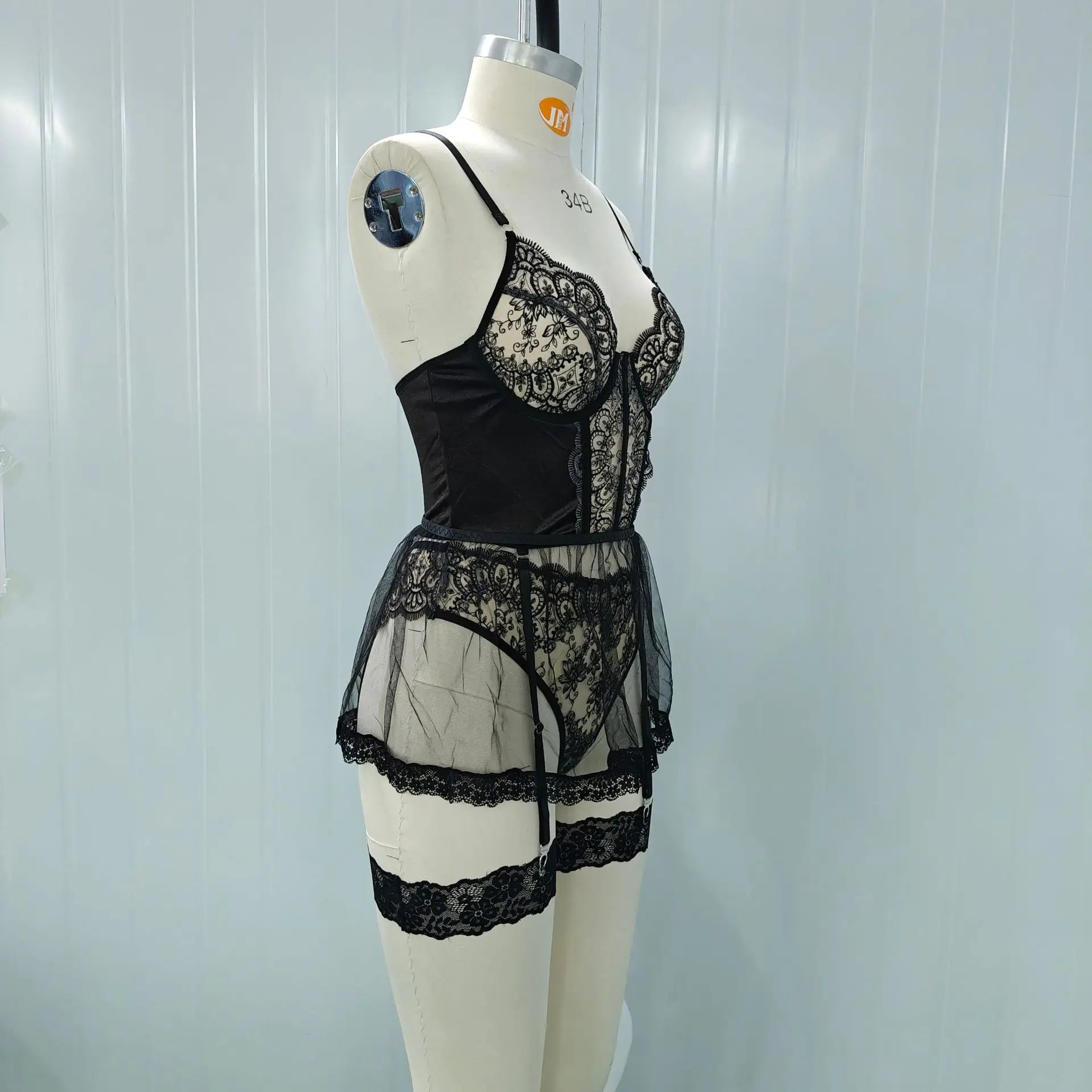 4 Pieces Arrival Western Lace Patchwork See Through Bra Gauze Skirtss Lady Black Lingerie Set Lingerie