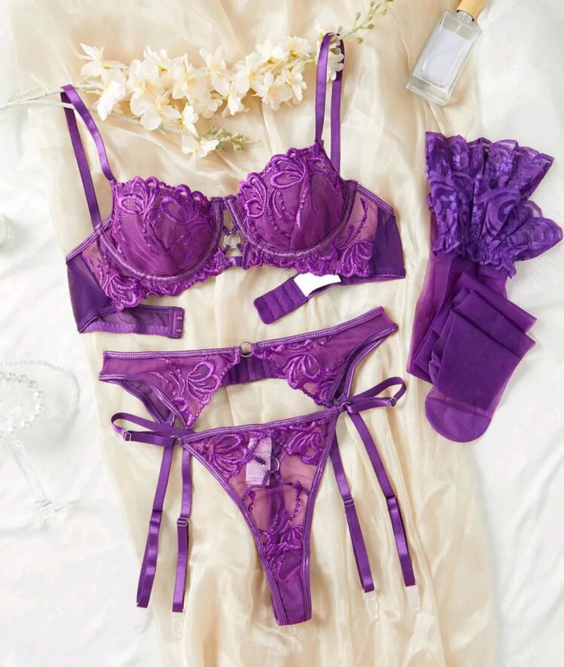 4 Pieces Mesh Embroidery Bra