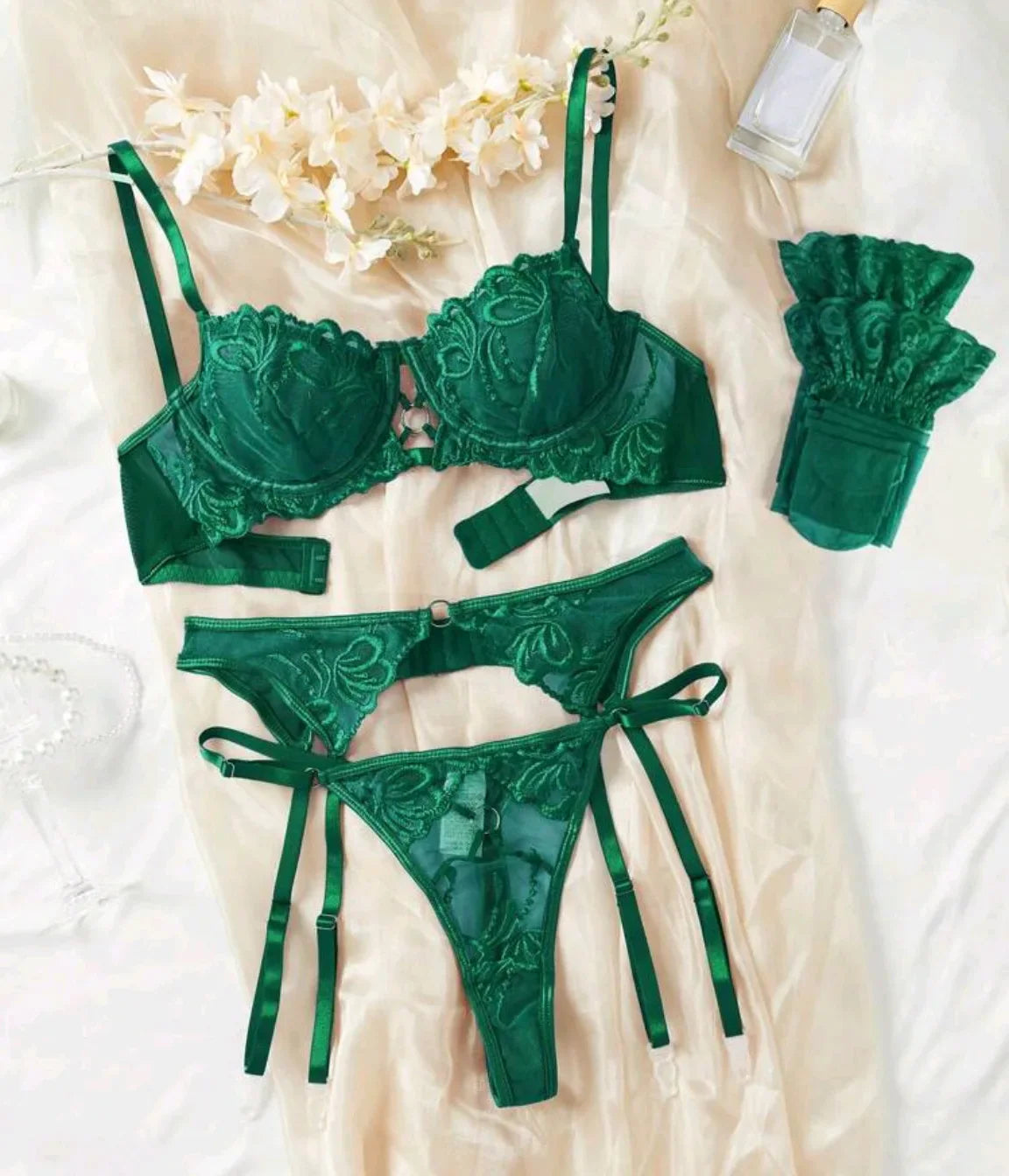 4 Pieces Mesh Embroidery Bra