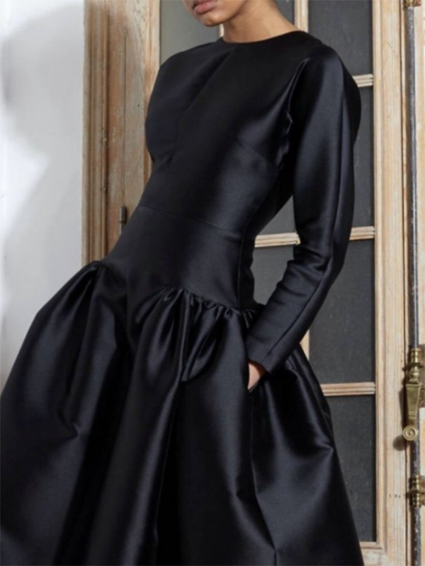 Solid Color Long Sleeves Round-Neck Midi Dresses