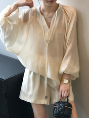 Split-Joint Solid Color  Sun Protection Tied V-neck Long Sleeves Top + Shorts Two Pieces Set