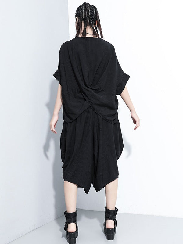 Loose Solid Color Round-Neck Short Sleeves  Tops+ Elasticity Pleated Cropped Pants Two Pieces Set