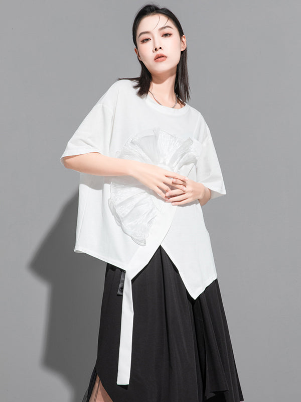 Stylish Black White Irregular Applique T-Shirt