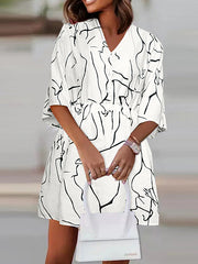 Buttoned Elasticity Pleated Printed Batwing Sleeves Half Sleeves V-Neck Mini Dresses