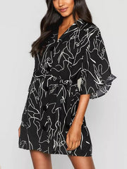 Buttoned Elasticity Pleated Printed Batwing Sleeves Half Sleeves V-Neck Mini Dresses