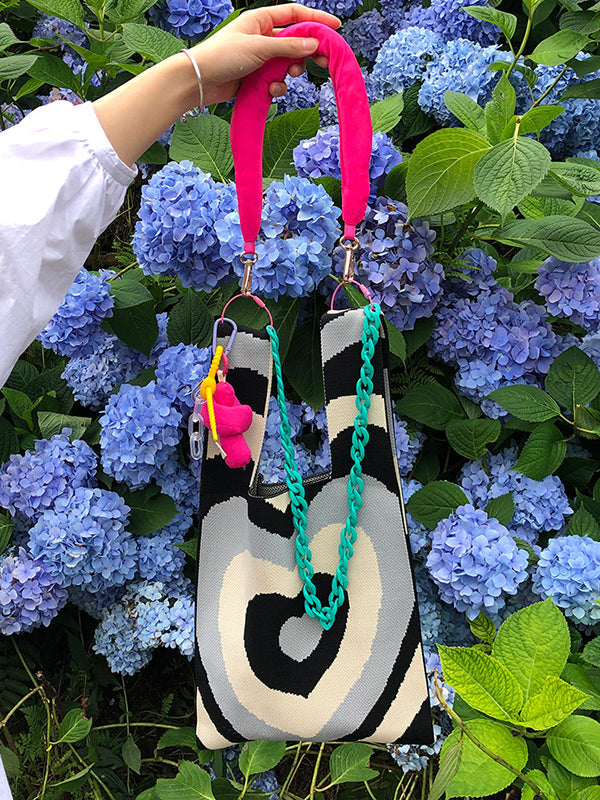 Chains Contrast Color Heart Print Woven Handbags Bags