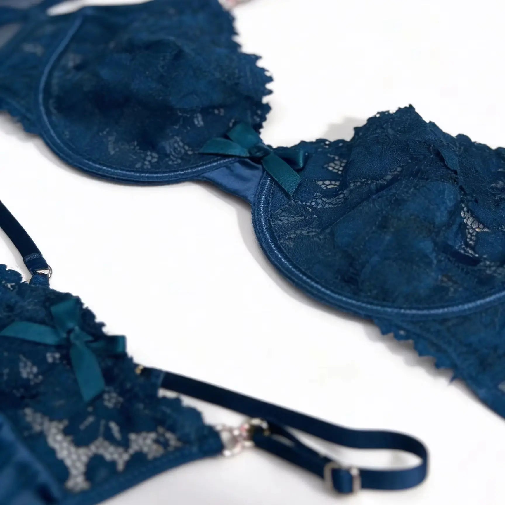 Erotic Lingerie Bra and Panties Set Basic Sheer Lace Unlined One Layer Lace Transparent