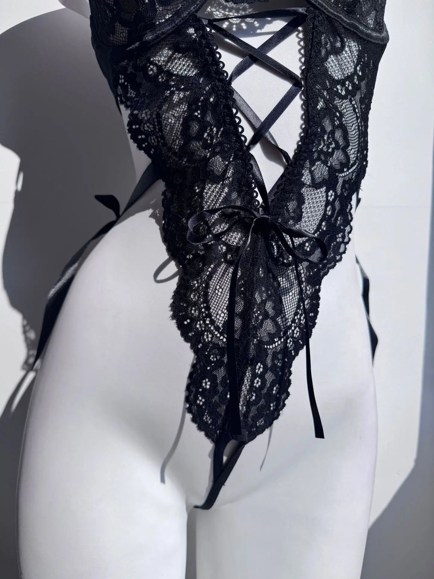 Erotics Western Style Lace Sensual Thin Style See Through Alluring Attractive Breathable Premium Exquisite Erotic