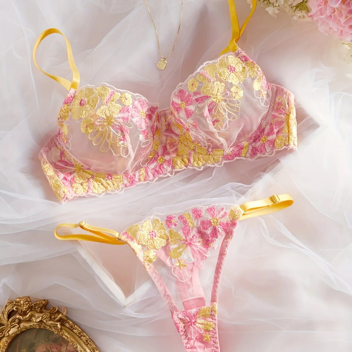 French Lace Floral Embroidery Bra Lingerie Sets Erotic Exotic Suits