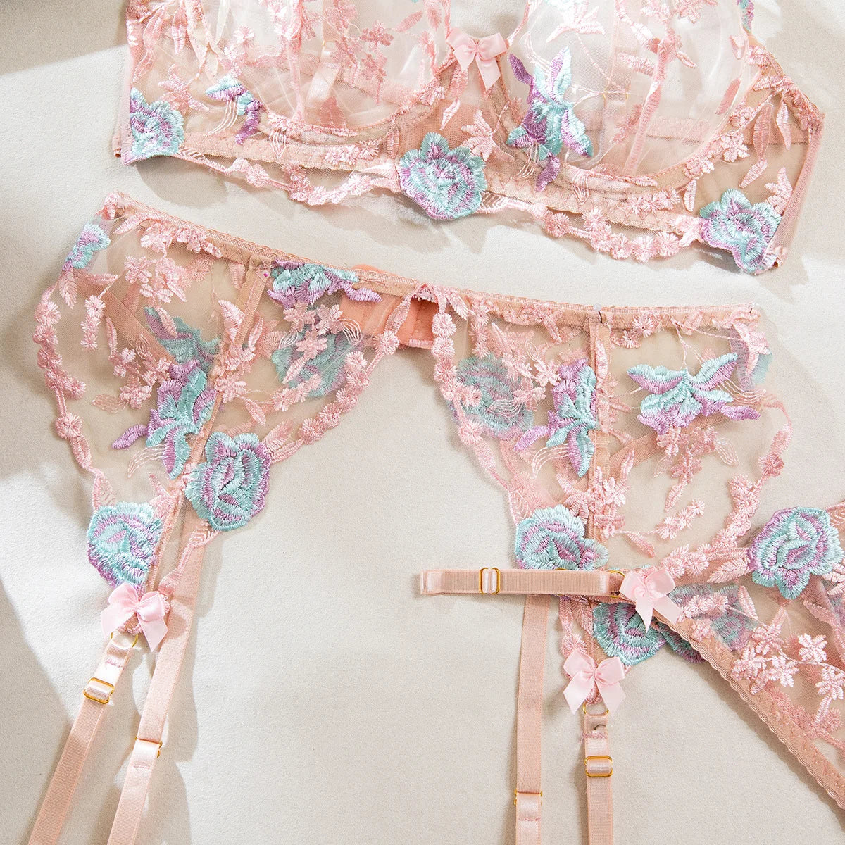 Romantic Lace Embroidery Bra and Panty Lingerie Sets Underwear 5 Pcs Set Exotic Suits Bra Sets