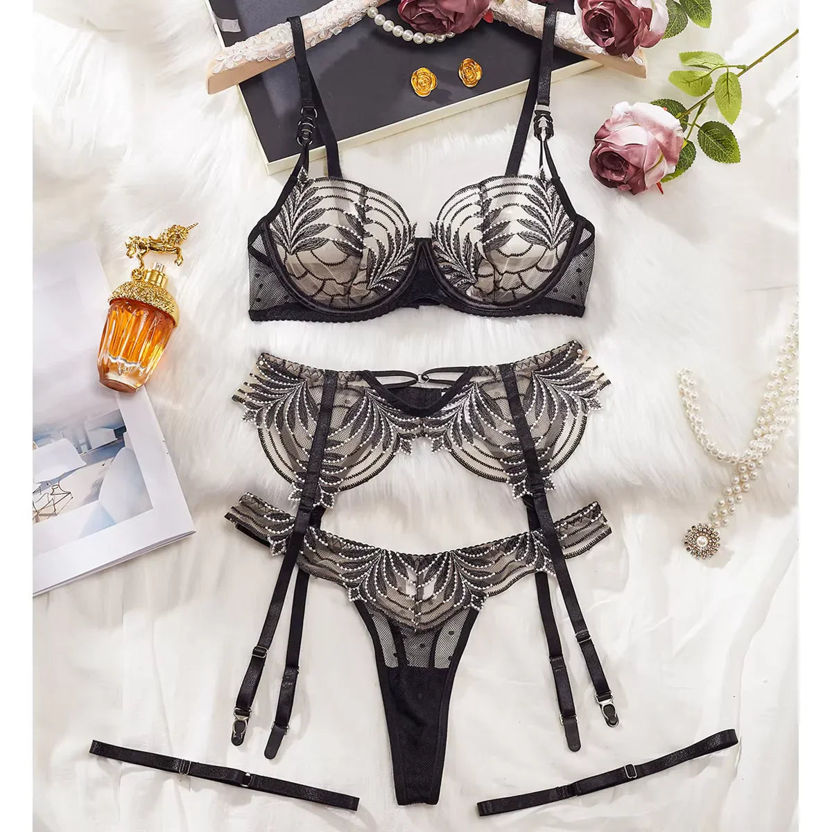 Lingerie Set Transparent Tulle Hollow Out Embroidery Lace Splicing Bra Four Pieces Sets French Style Ultra-thin