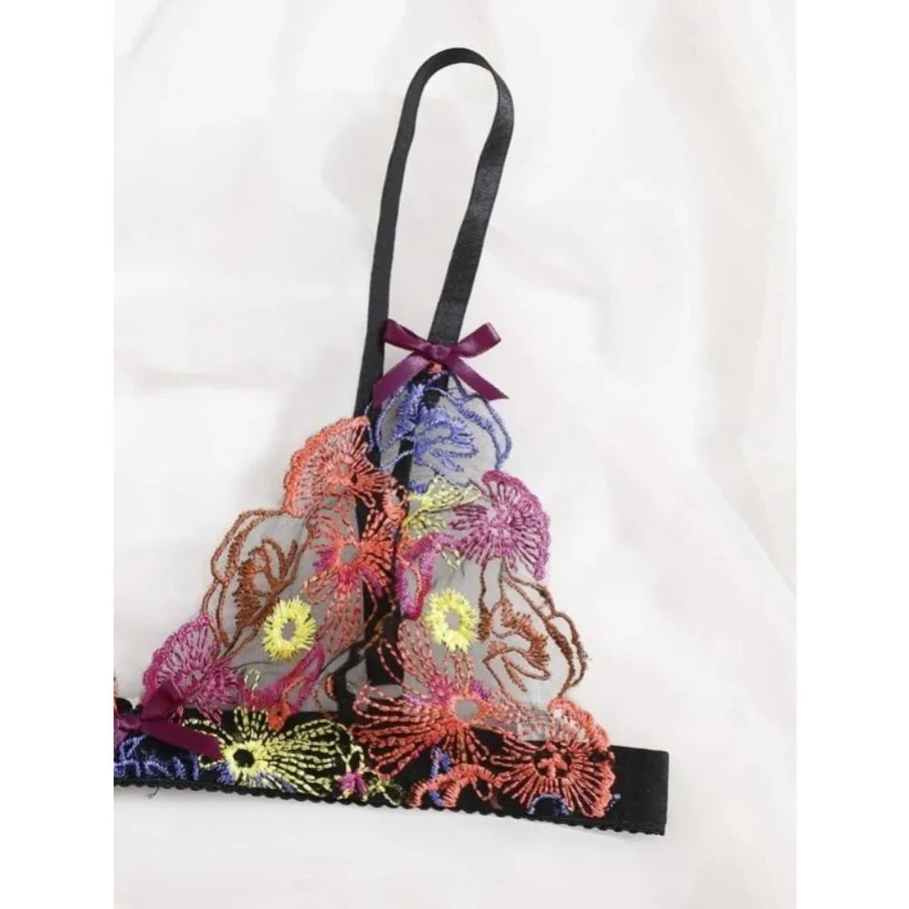 Westerns Colorful Embroidery Three Point