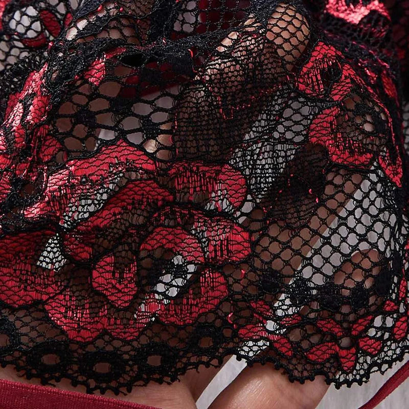 Plus Size Lace Trim Suspender Push Up