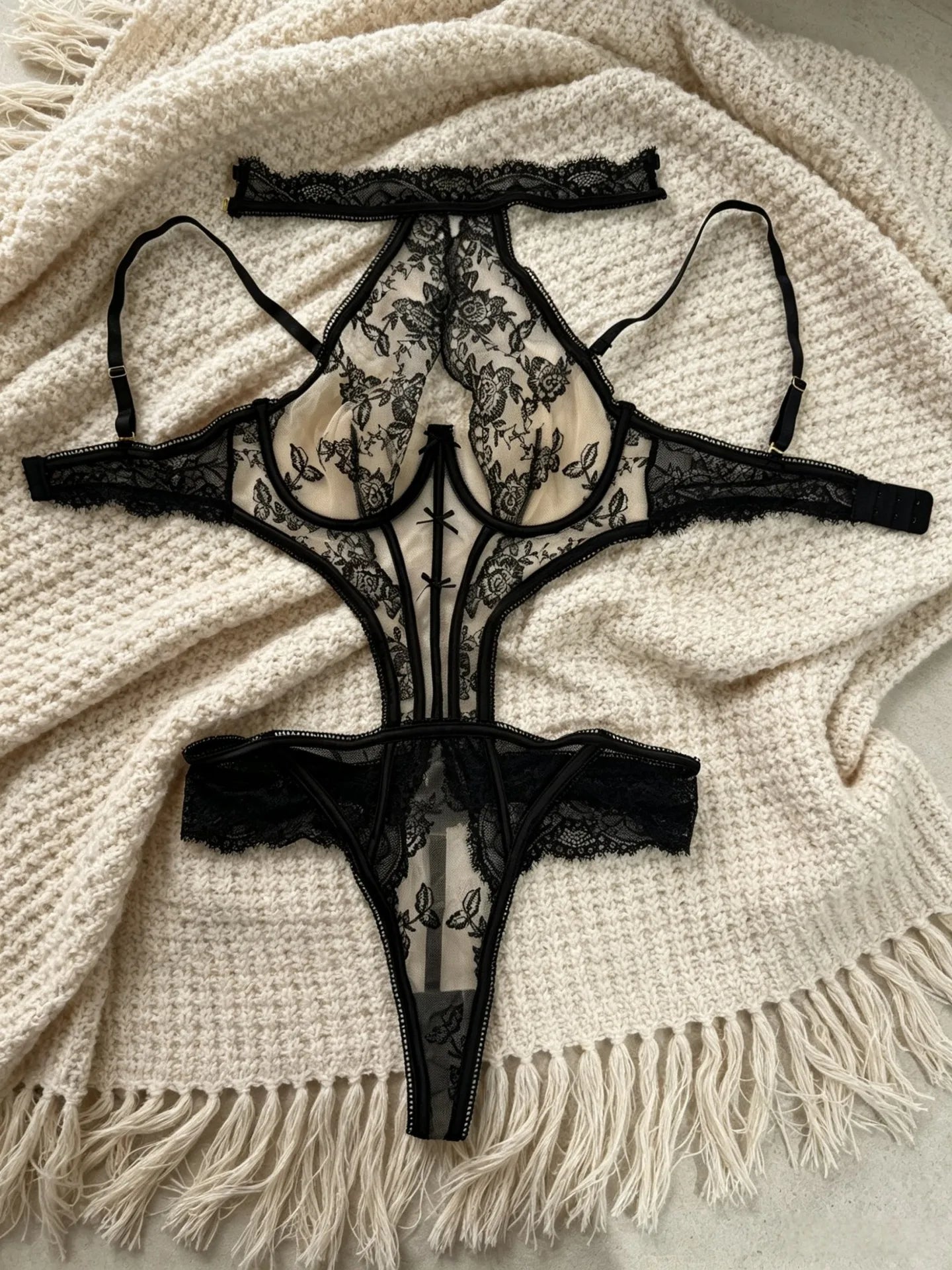 Seductive Exotic Willowy Embroidered Lace Body Thong Onepiece Detachable Strap Honey Halter Hollow Underwear