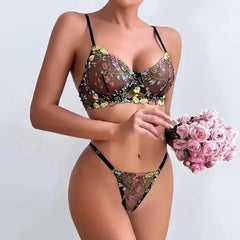 Embroidery Small Floral Color Block Underwire Bra Thong