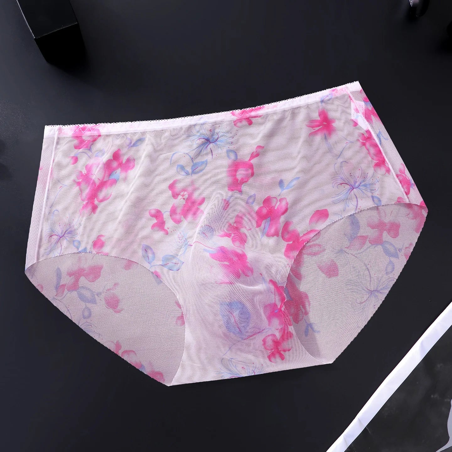 Summer Men Floral Print Cool Breathable Airy Quick Dry No Sweat No Restraint Underpants Briefs Underwear