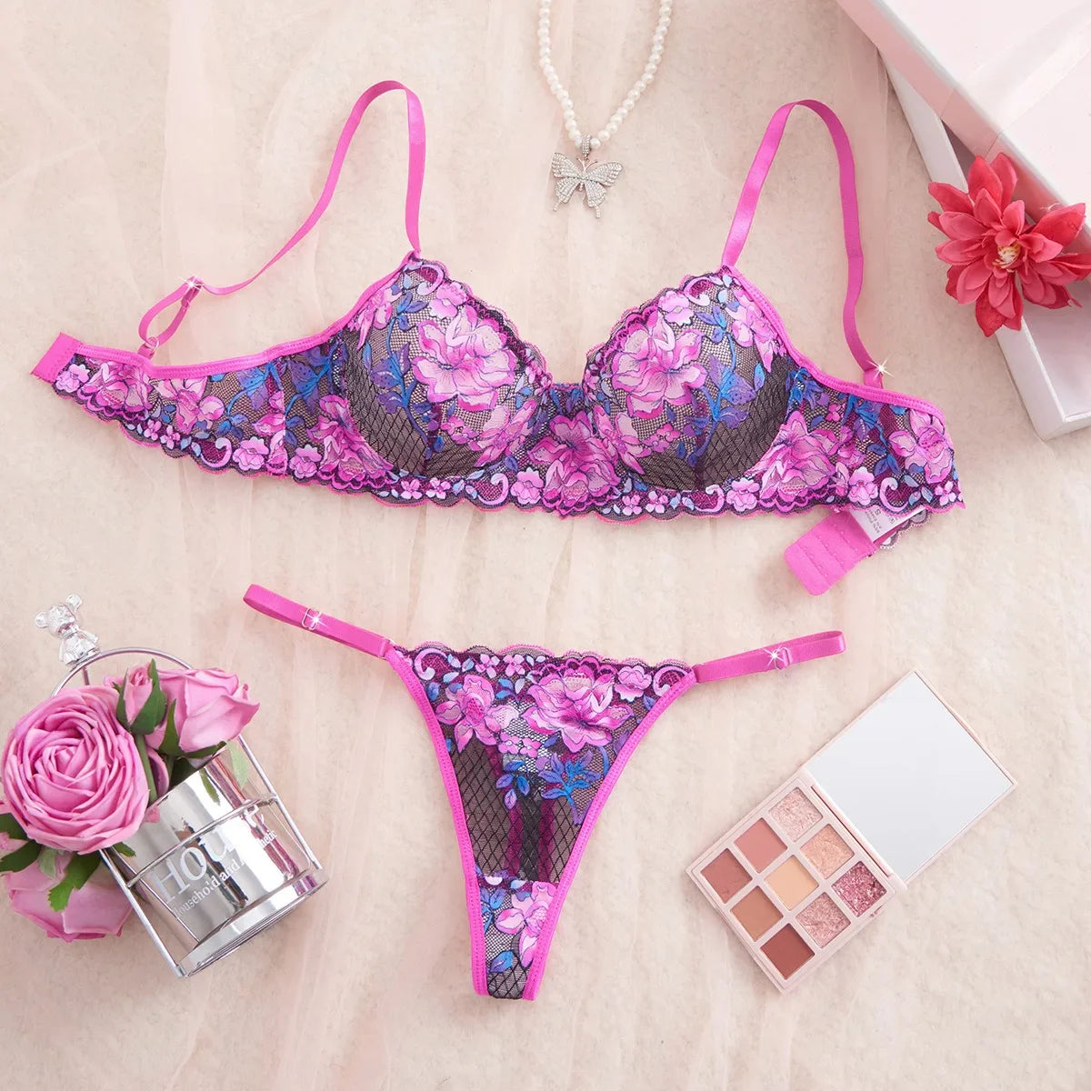 Western Erotic French Lace Floral Hollow Out Breathable Seductive Bras Underwears Clothings Lingerie Set