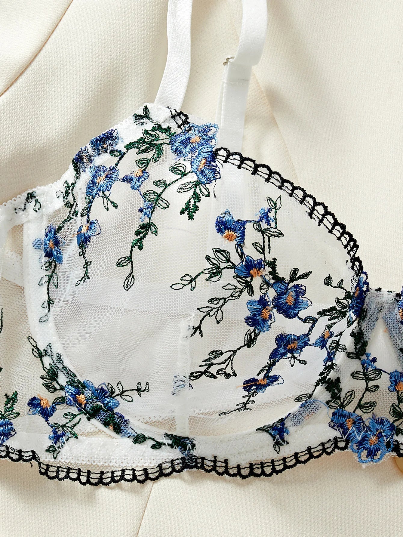 Western Erotic Fresh Small Floral See Through Embroidery Bras Seductive Underwear Clothings Lingerie Set