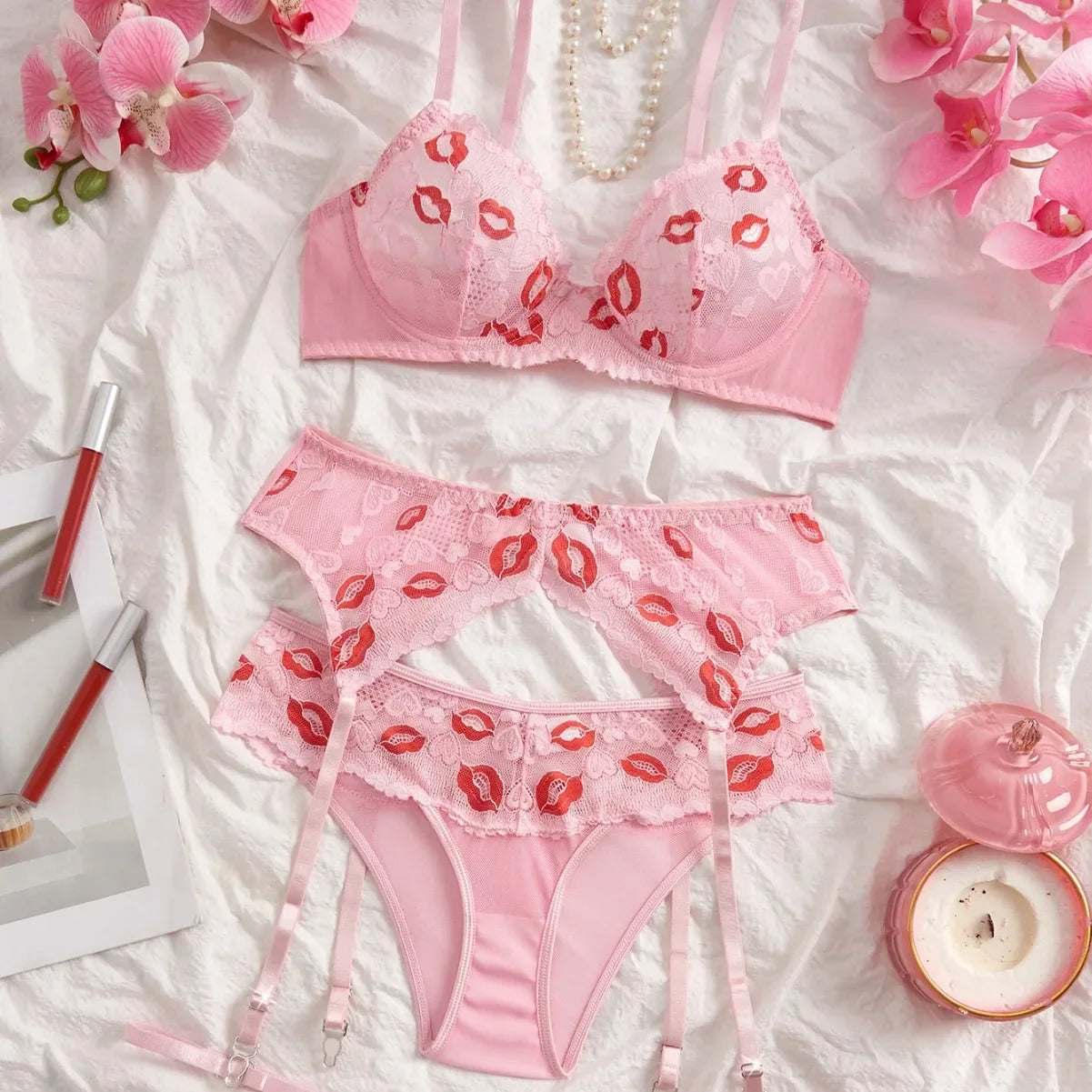 Western Erotic Lips Printed Bra Hollow Out See Through Pantiess Seductive Underwears Clothing Lingerie Set