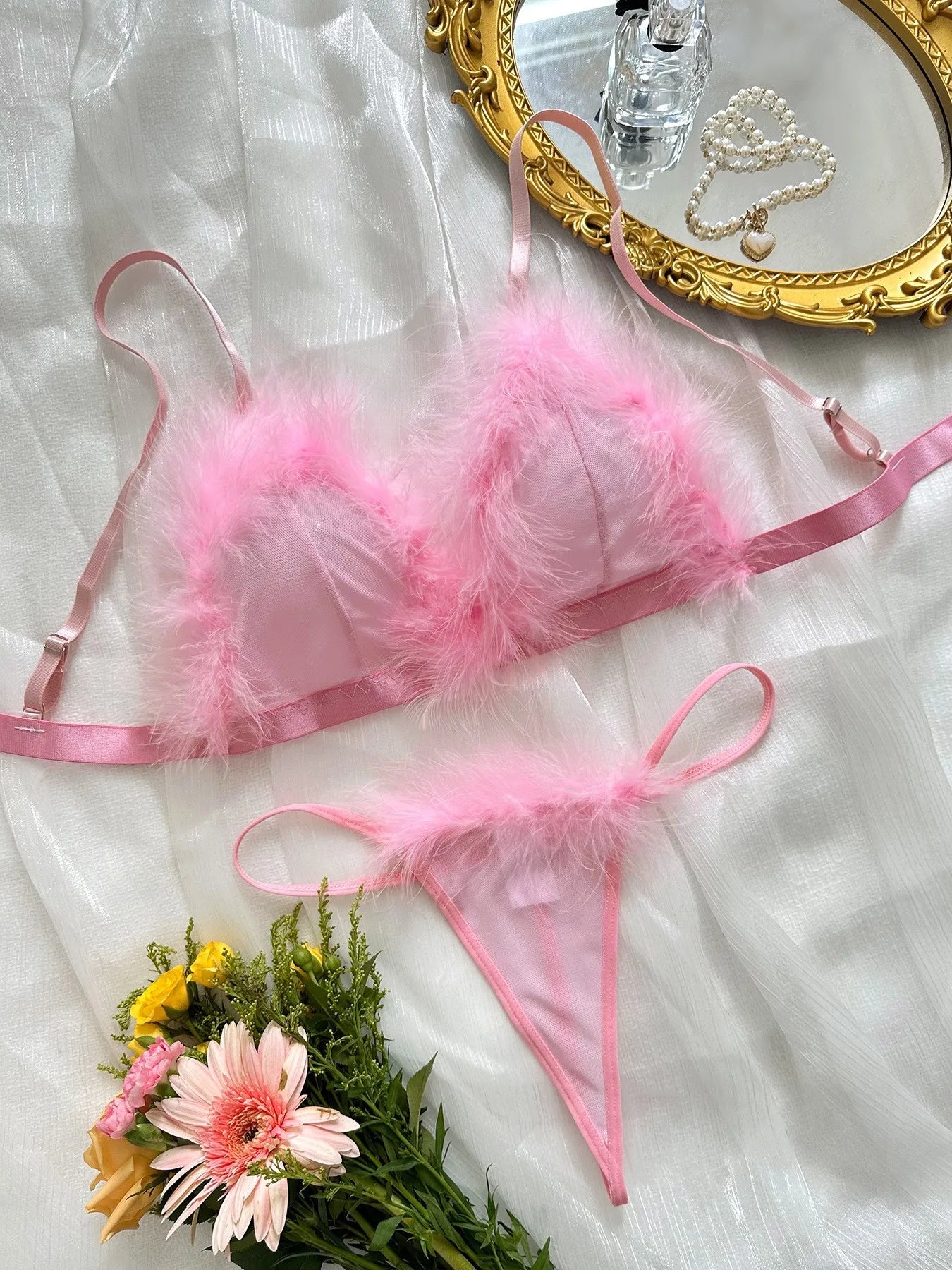 Western Erotic Mesh Furry Bra Thongs Seductive Underwearsss Seductive Clothing Lingerie Set