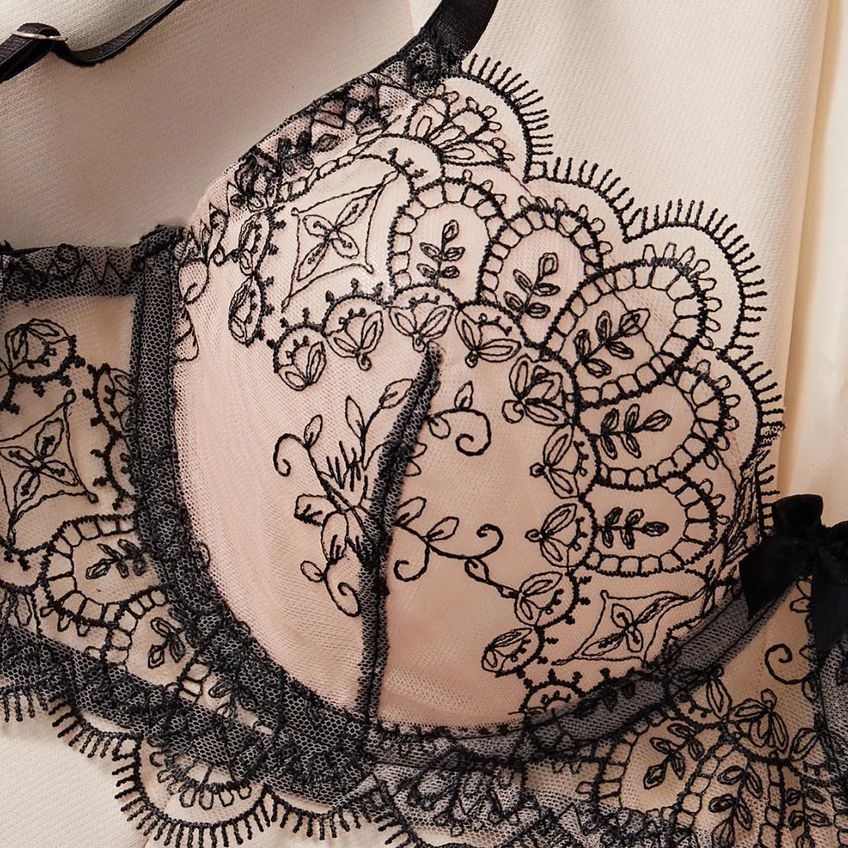Western Mesh Embroidery Bra See Through Belt Three Points Pure Erotic Seductive Underwear Lingerie Set