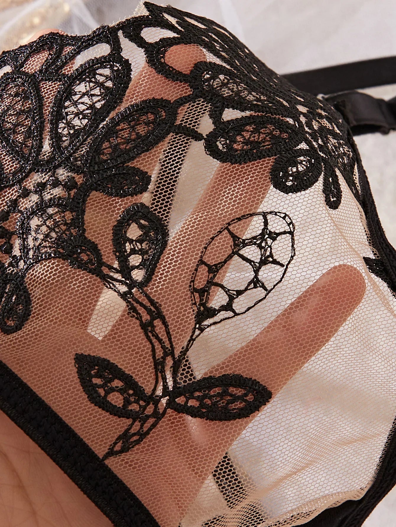 Western Mesh Floral Embroidery Push Up See Through Bra Thong Erotic Seductive Underwear Clothing Lingerie Set