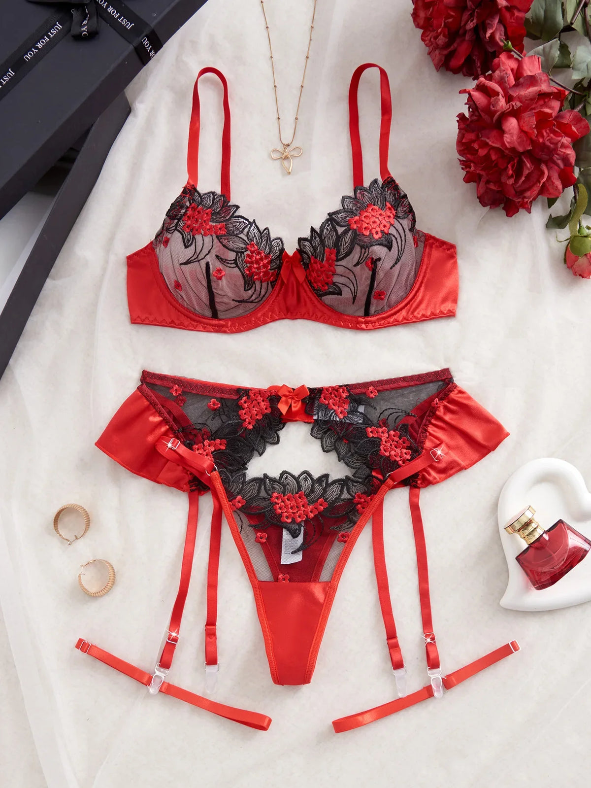 Western Mesh Floral Embroidery See Through Bra Pantys Valentine Erotic Seductive Underwears Lingerie Set