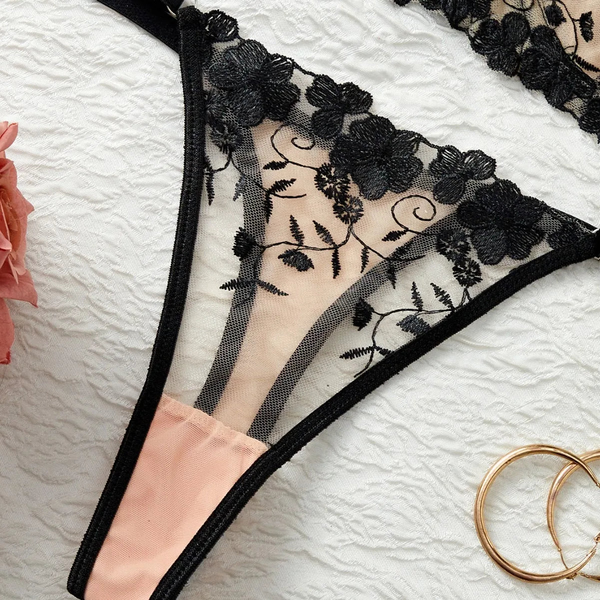 Western Mesh Vine Embroidery Bras Erotic Seductive Underwear Wholesales Seductive Lingerie Set
